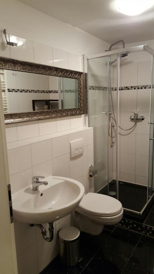 Sieben-Berge-Haus Guest House Bruggen  ภายนอก รูปภาพ